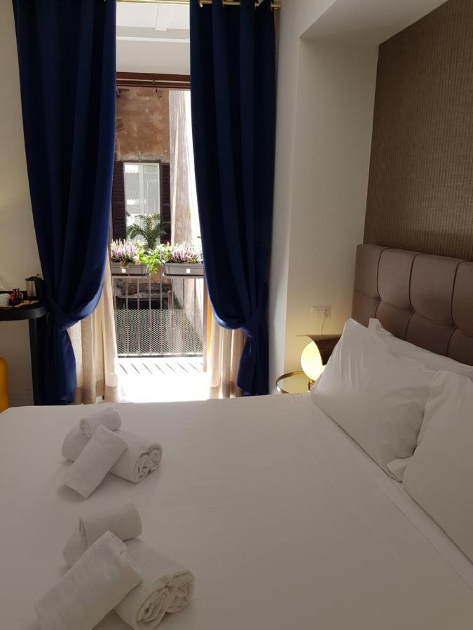 Little Queen Pantheon Affittacamere 4*